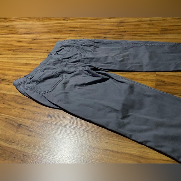 St. John’s Bay Women’s Faint Corduroy Pants Size 6P - Picture 2 of 12